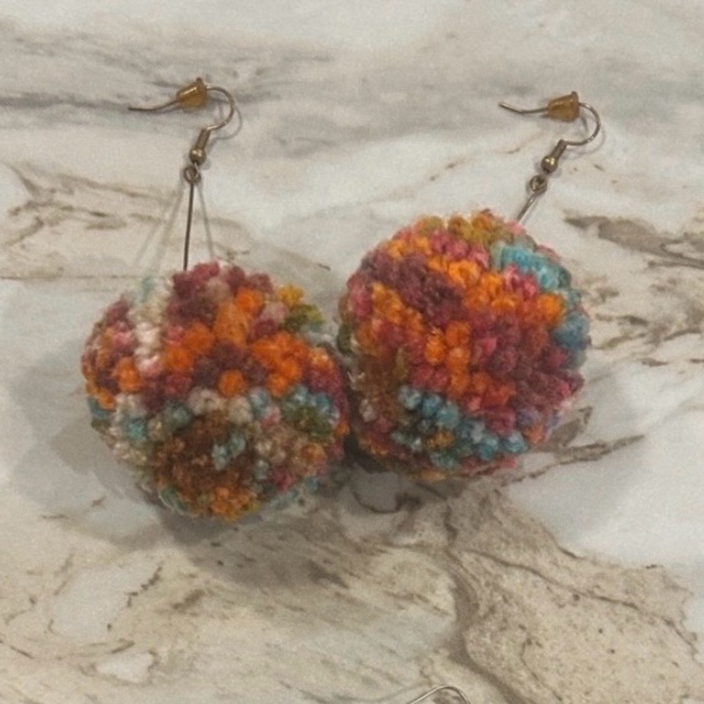 Women’s Kaleidoscope Pom Pom Earrings tie dye boho dangle earrings made of yarn